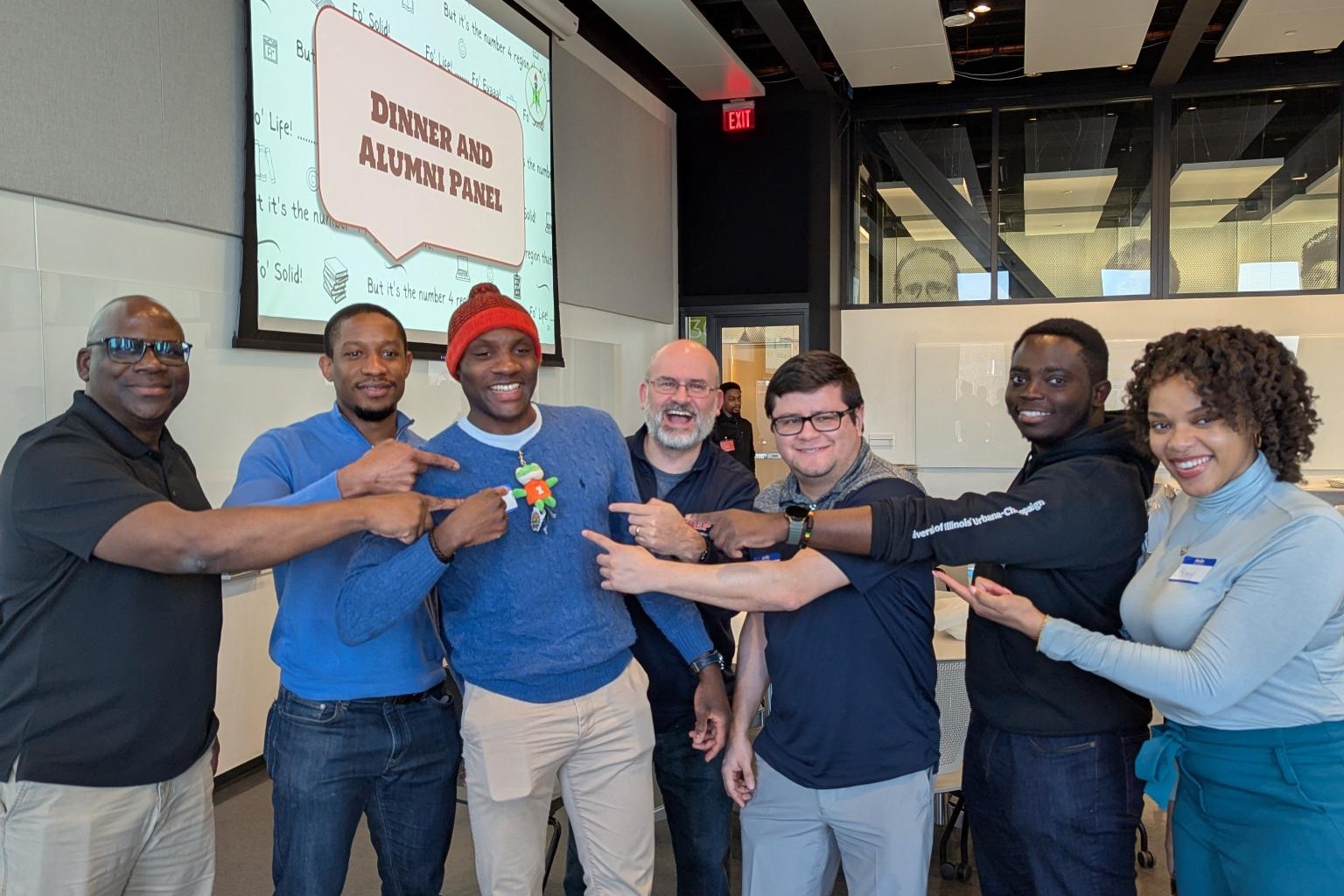 Potrait of MEP Alumni with the MEP frog.