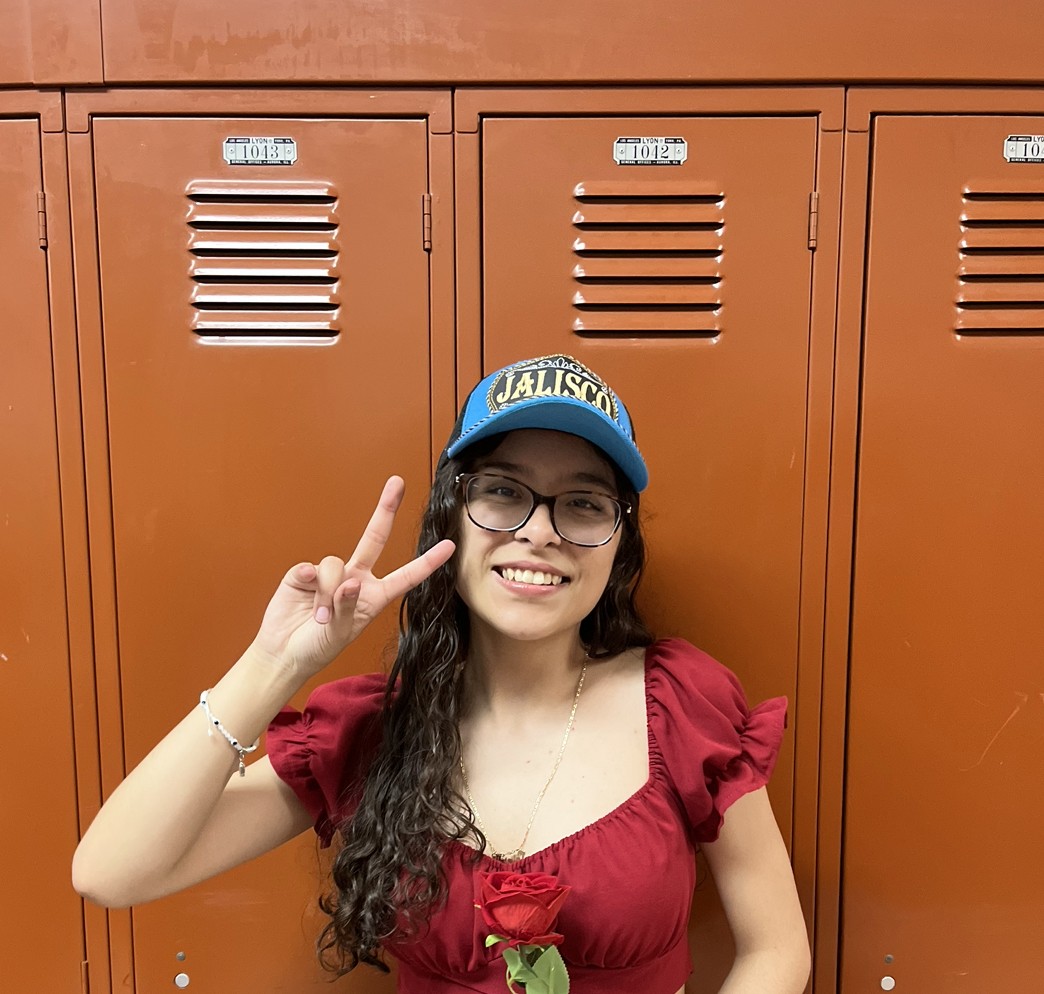 Portrait of Yasmin Navarro.